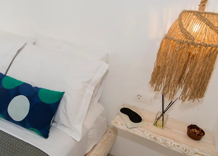 Zen Milos Apple Vakantiehuis Pollonia